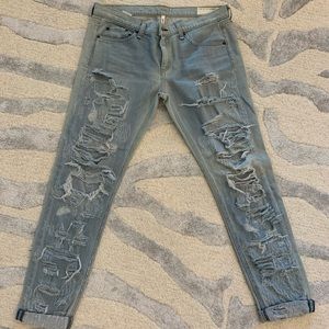 Rag&Bone Shredded Boyfriend Jeans.